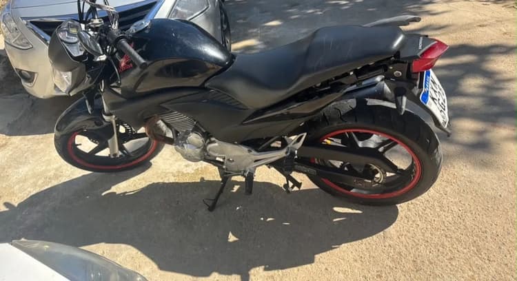 CB 300