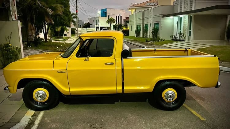 GM C-14 1973 com AR