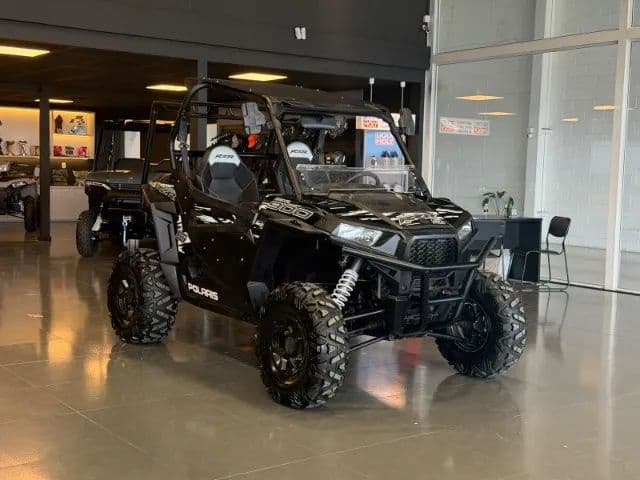 UTV POLARIS RZR S 900