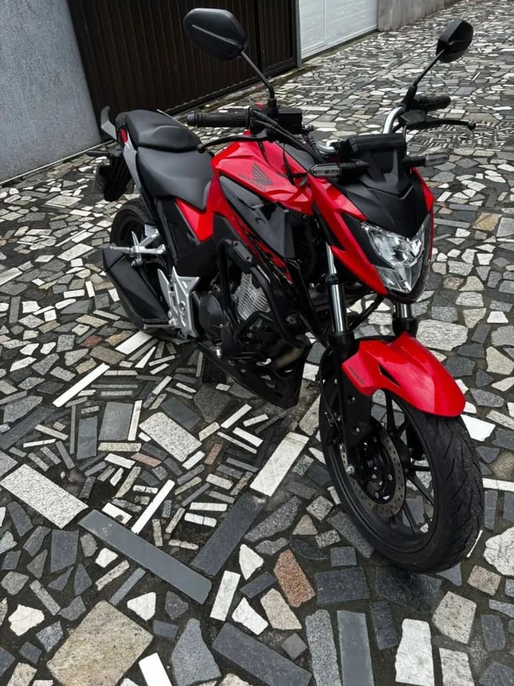 CB300f zerada