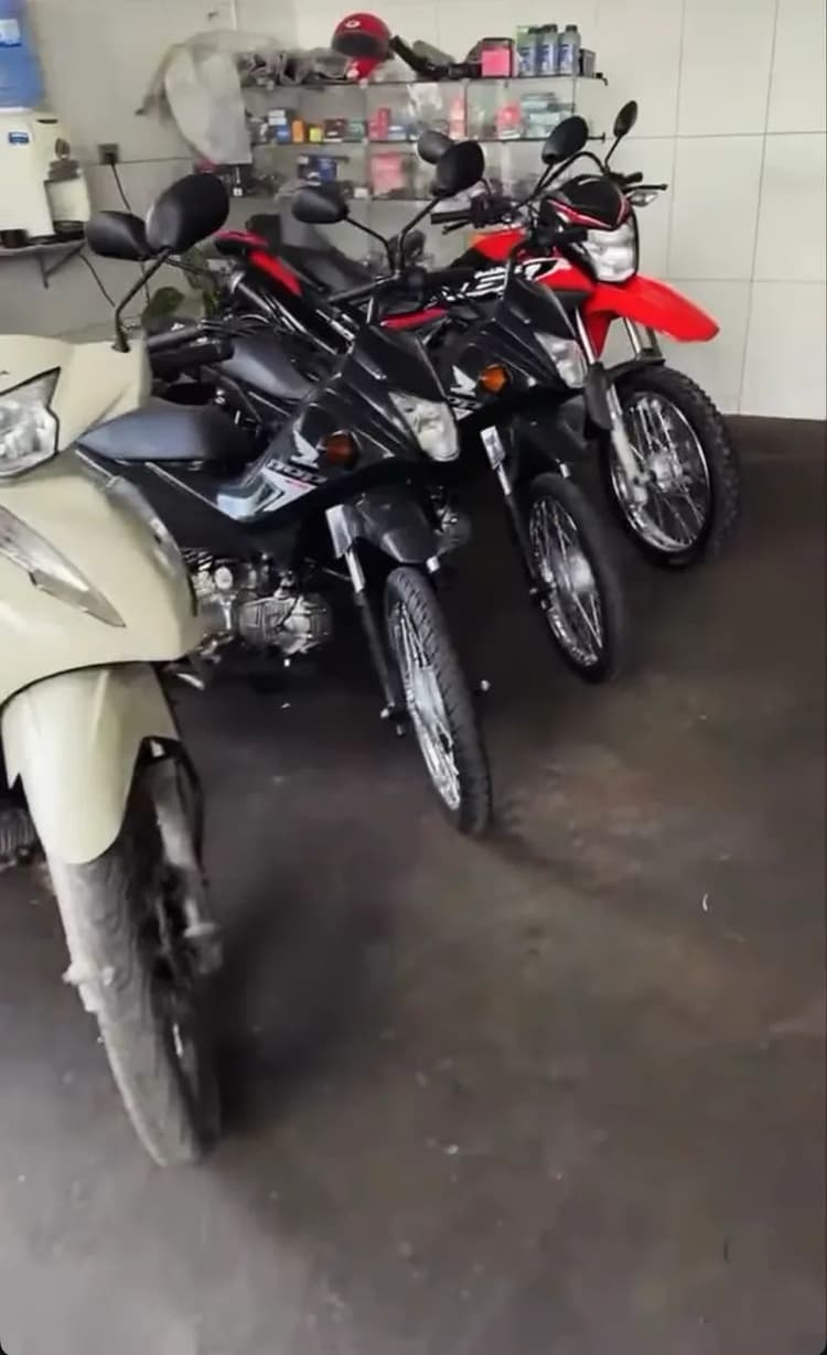 Vários motos no preço 