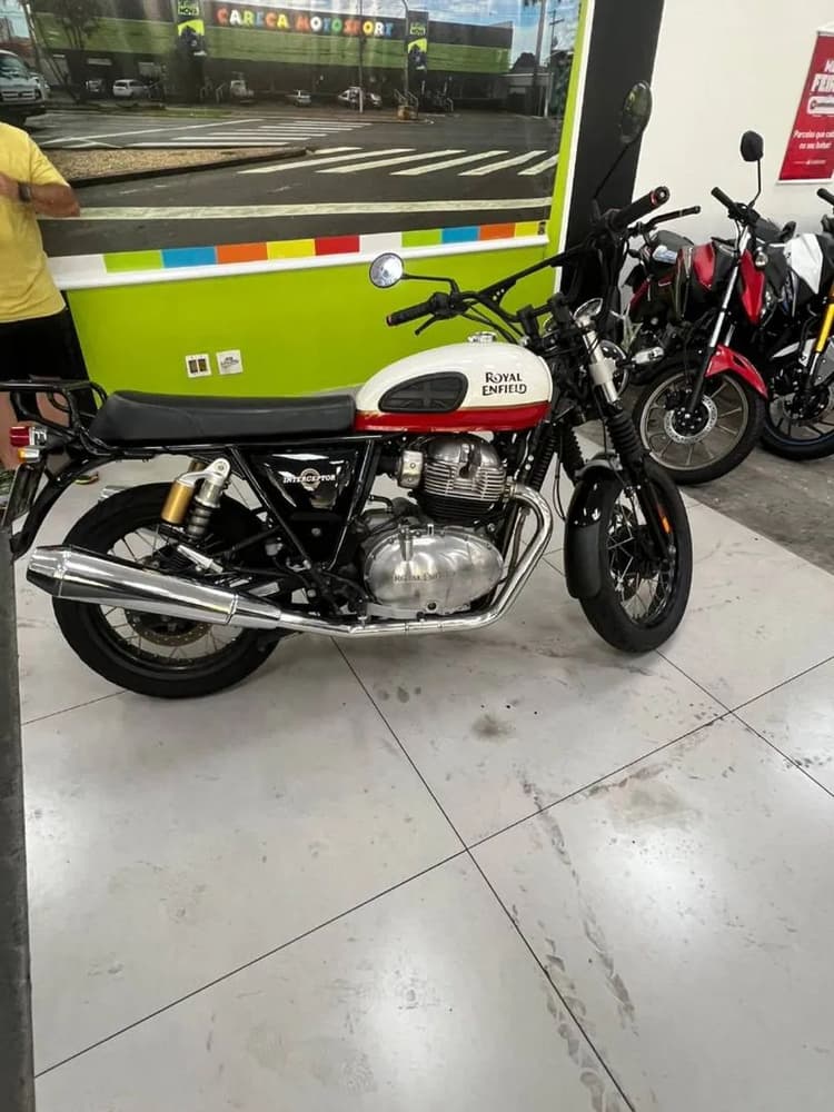 ROYAL ENFIELD INTERCEPTOR
