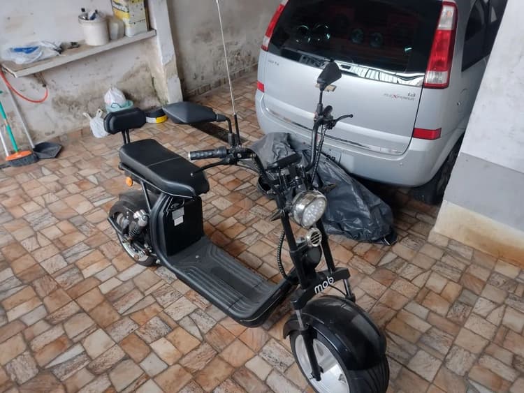 Scooter eletrônica 
