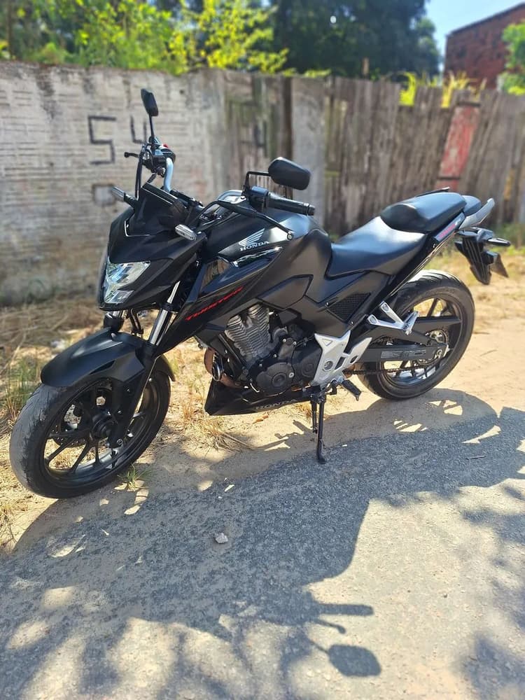 CB 300F 2023/2024