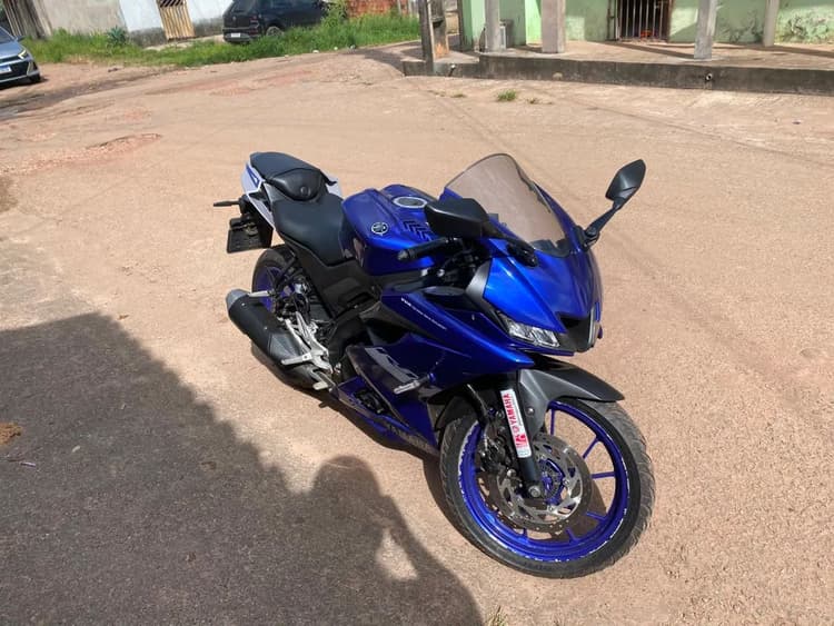 Yamaha R15