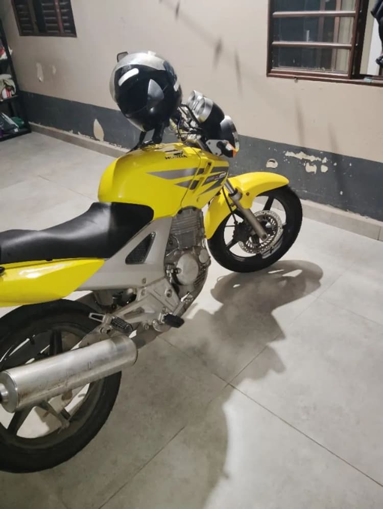 CBX 250 Twister 