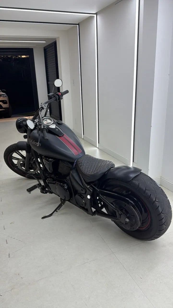 Vulcan Custom 900 -Totalmente Customizada