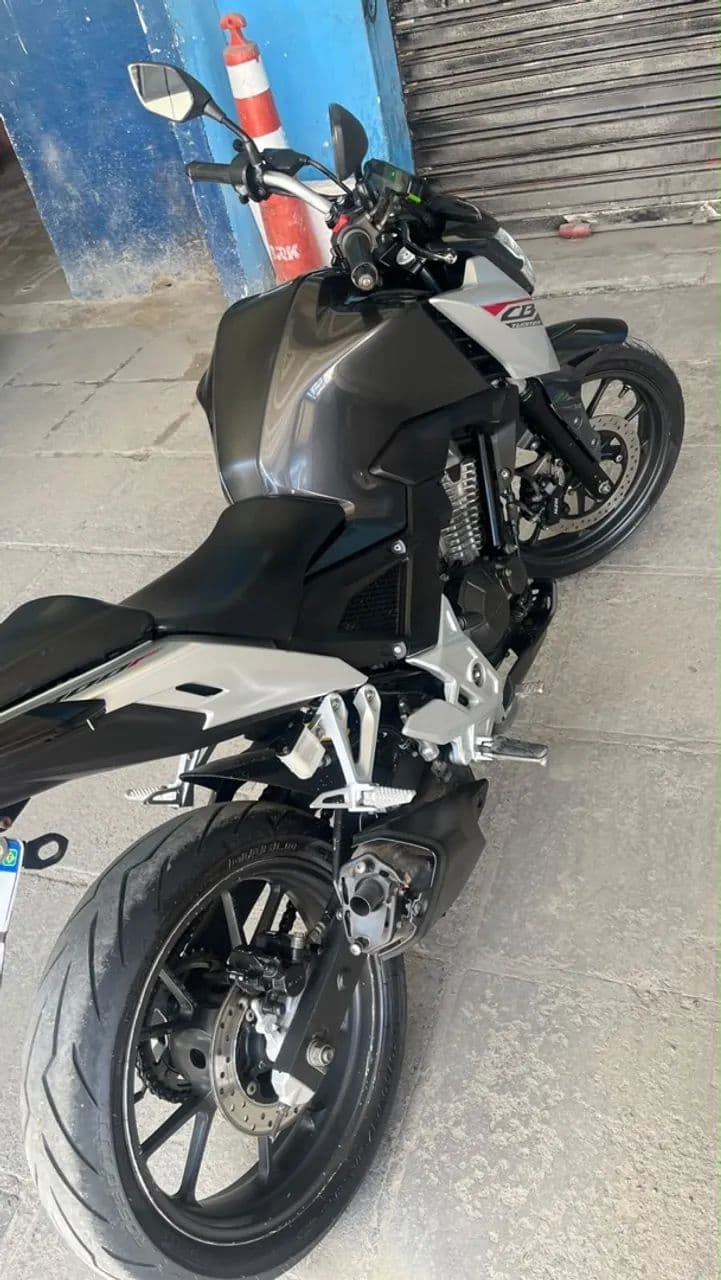 Oportunidade, Moto nova 