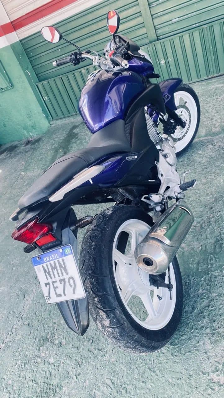 Cb 300