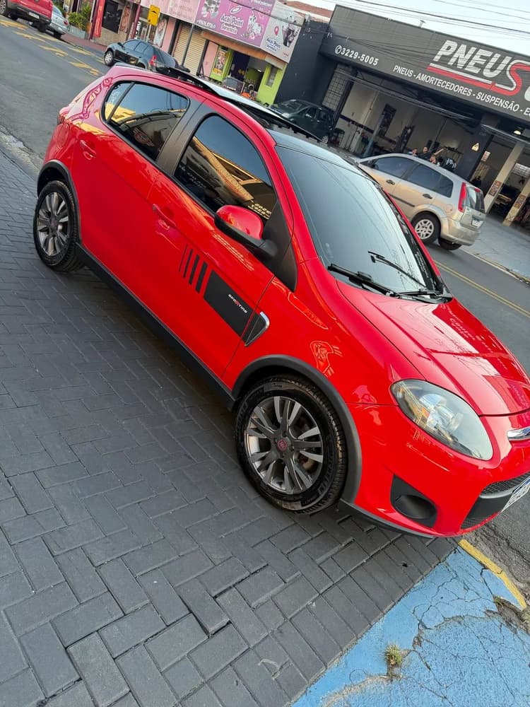 Fiat Palio Sporting 1.6 Flex 16V 5P 2013