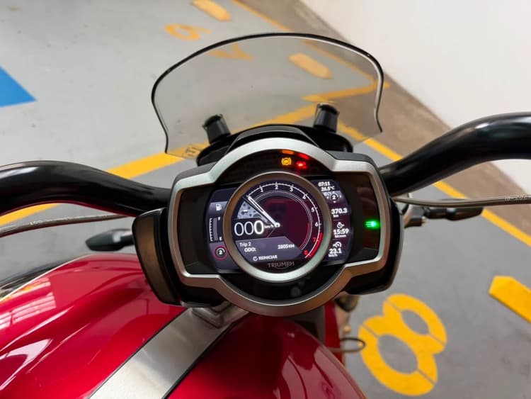 2500 CC Triumph GT