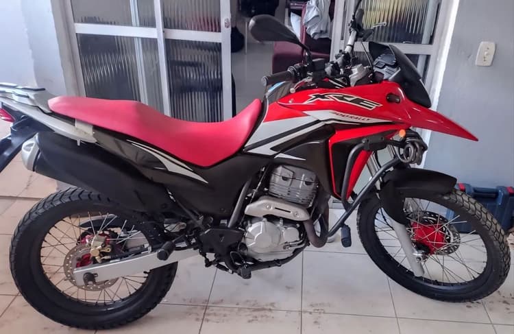 XRE 300 - ANO 2013, FLEX - BEM CONSERVADA VALOR NEGOCIÁVEL 