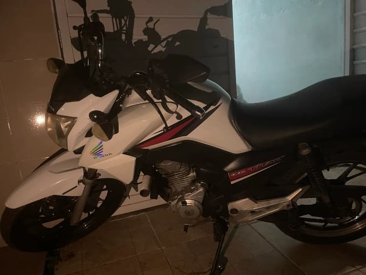 Moto file tem conversa no valor
