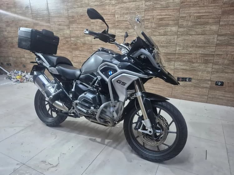 BMW  r 1200 gs 