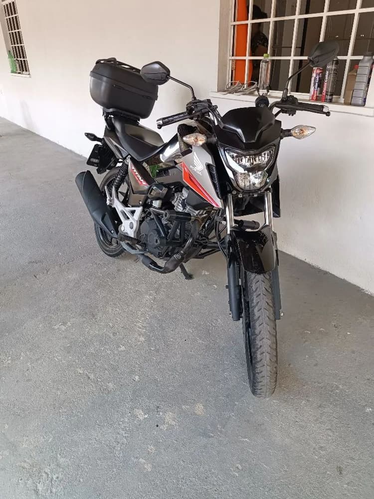 Titan 160 em dias 