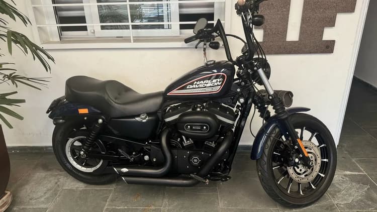 Harley Davidson XL 883R