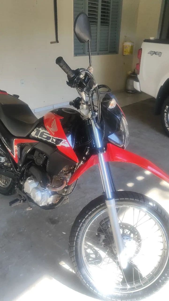 Bros 160  em bom estado 