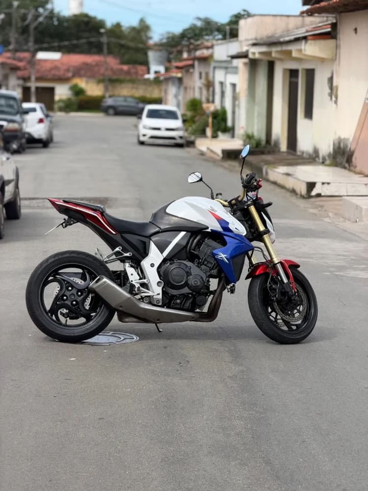 VENDO CB1000R