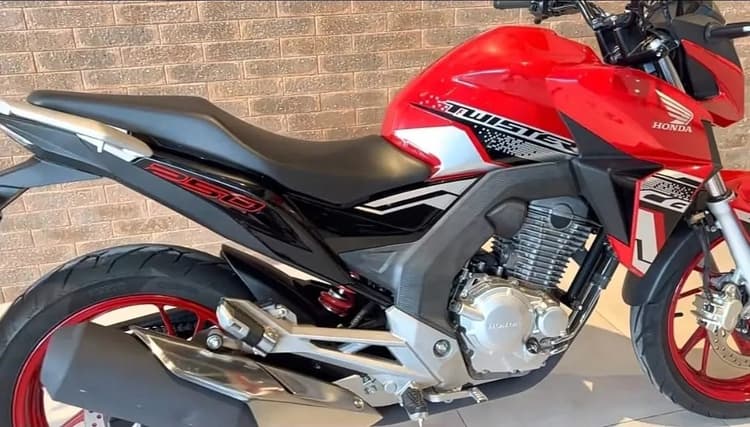Cb250 Twister