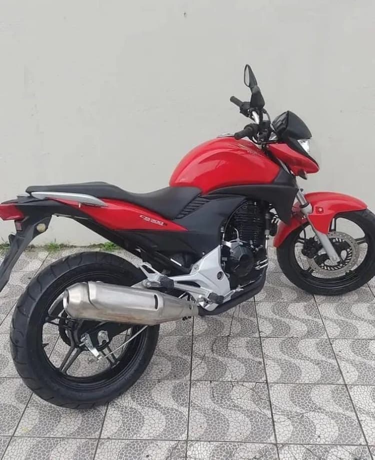 Vendo cb 300