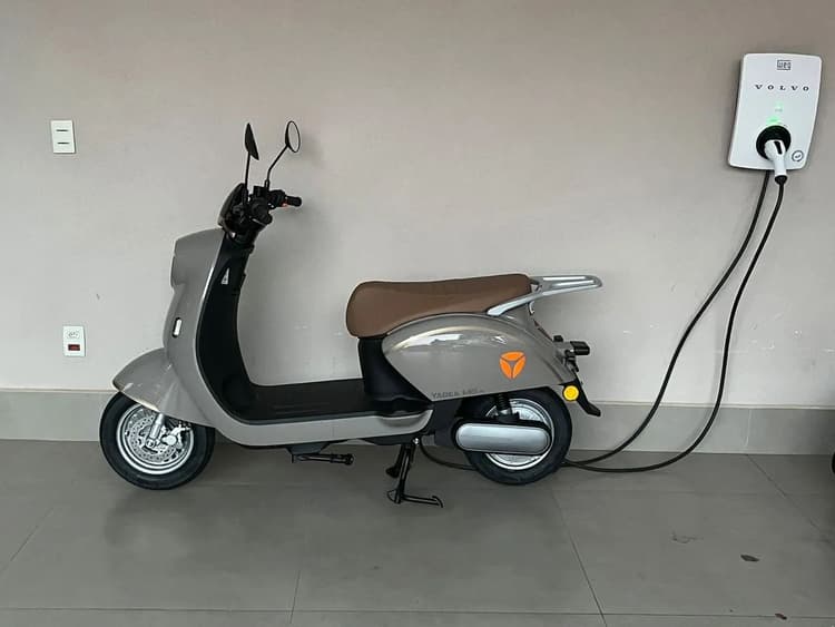 Scooter praticamente zero Km comprada em 2026