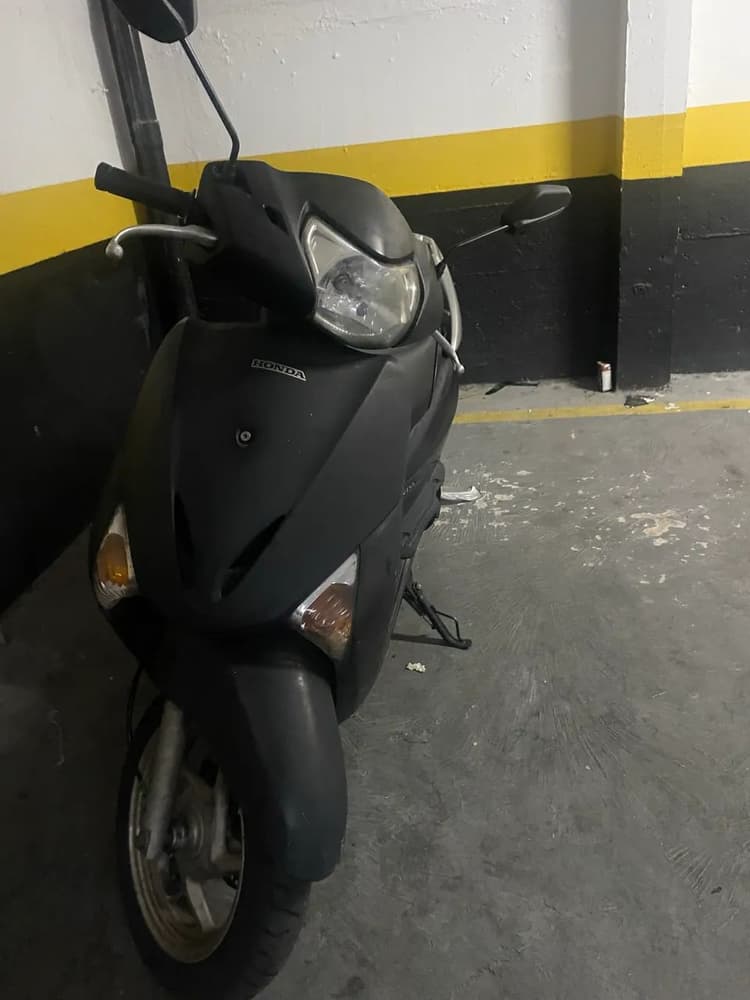 Honda Lead - 2010