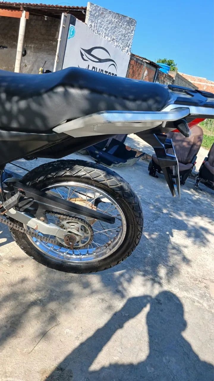 Crosser 2018 só pega e e passa pro nome
