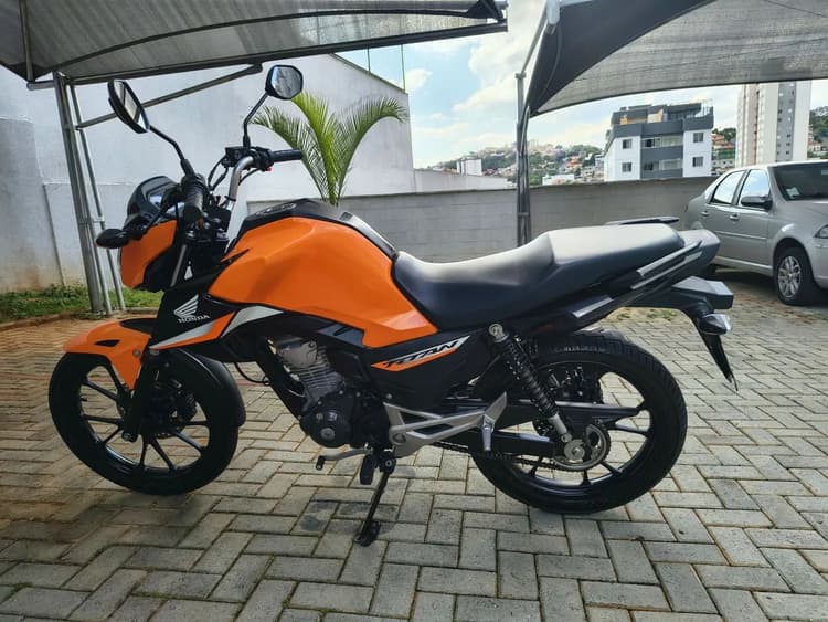 Titan 160 