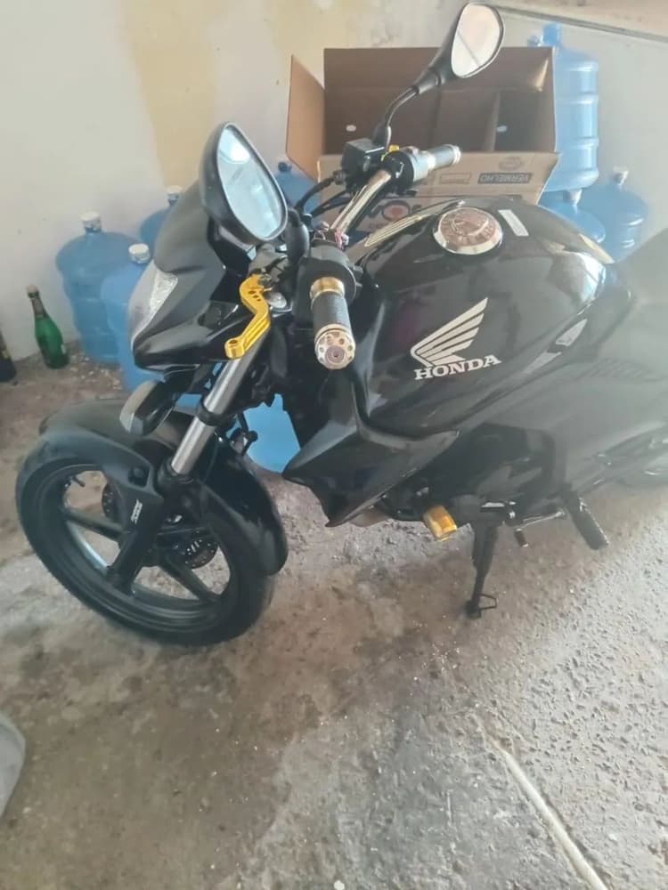 Cb 300R