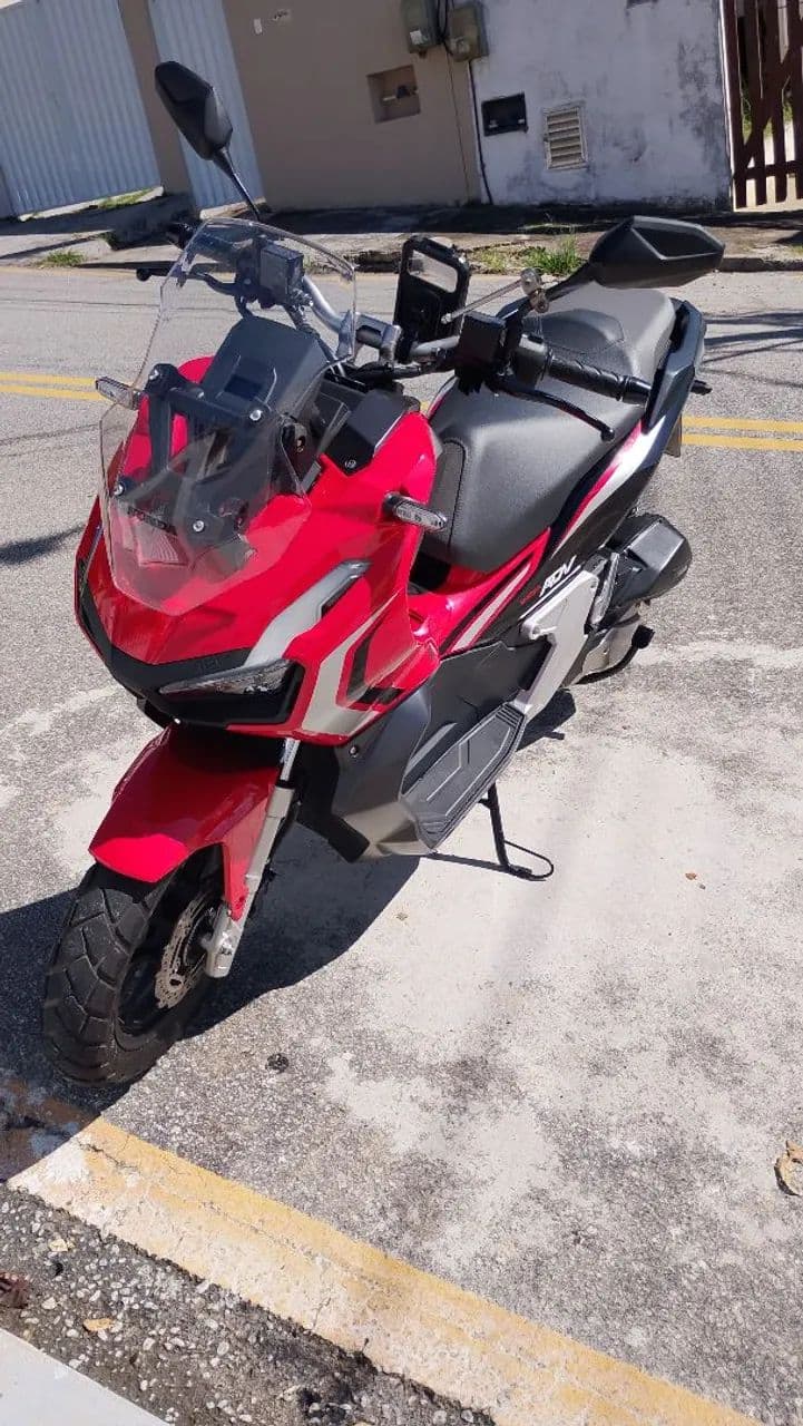 Honda ADV