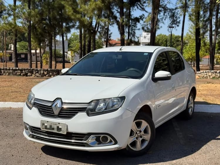 Renault Logan Dynamique Flex 1.6 16V 4P 2015