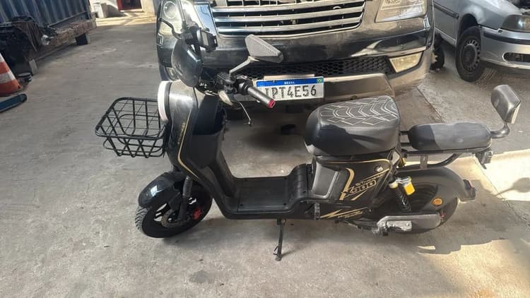 Motocicleta nova 