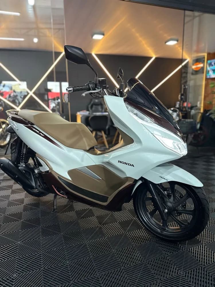 Honda PCX DLX 