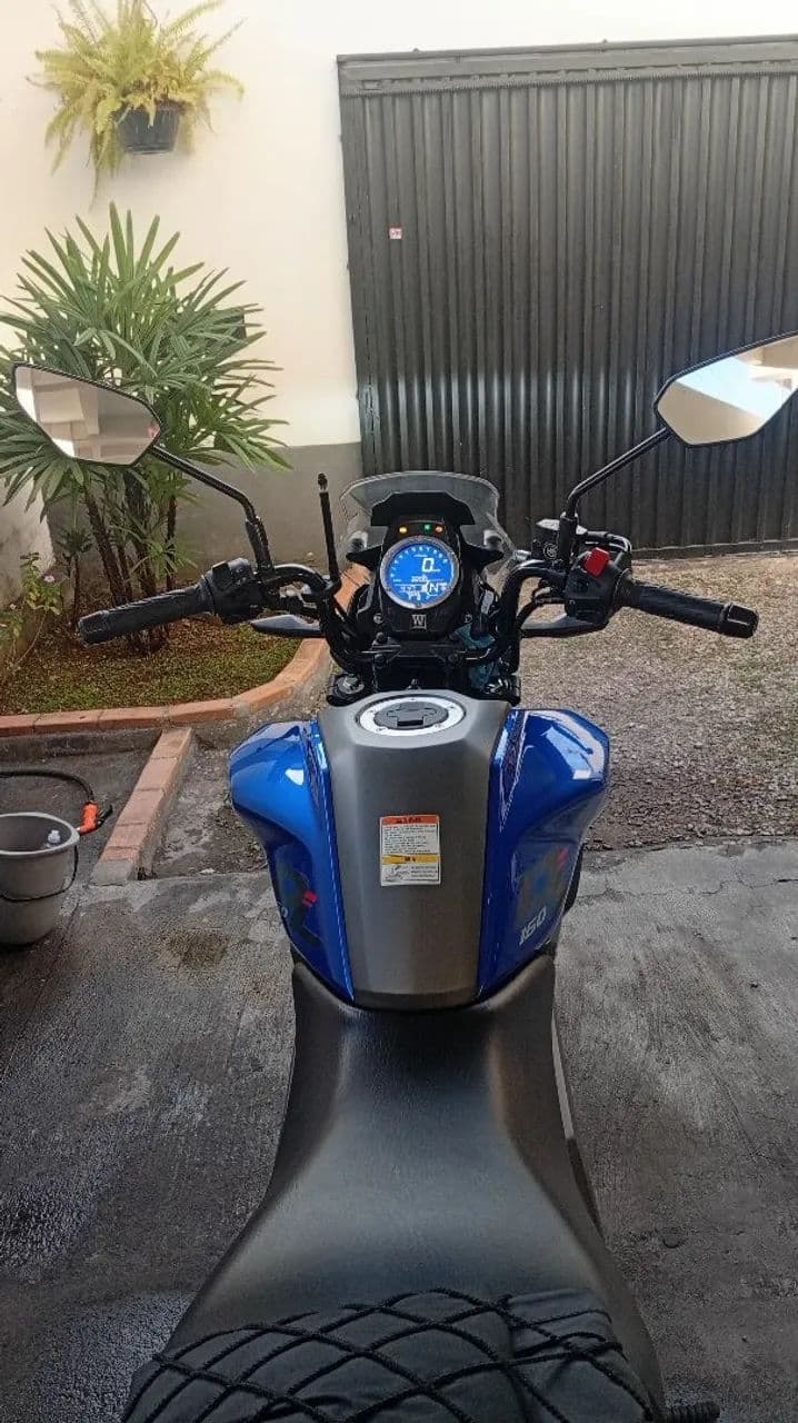 Suzuki Dl 160.