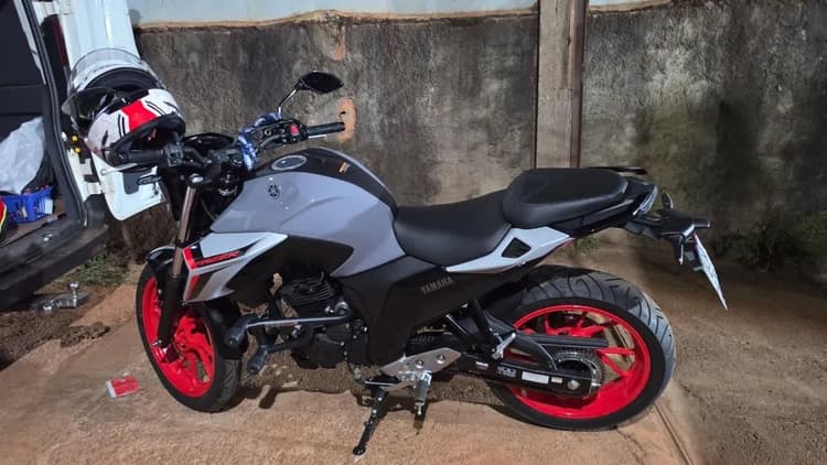 Fazer 250 2 meses de uso 200 km 