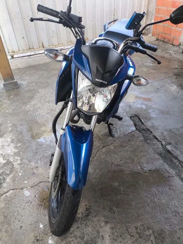 Moto Titan 160