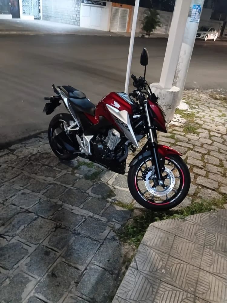 Cb300