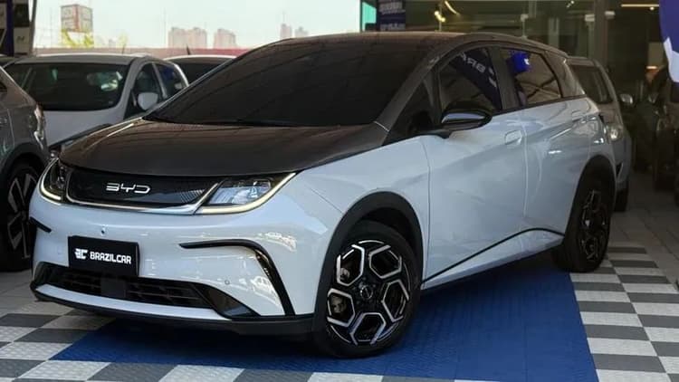 BYD Dolphin EV (Elétrico) 2025