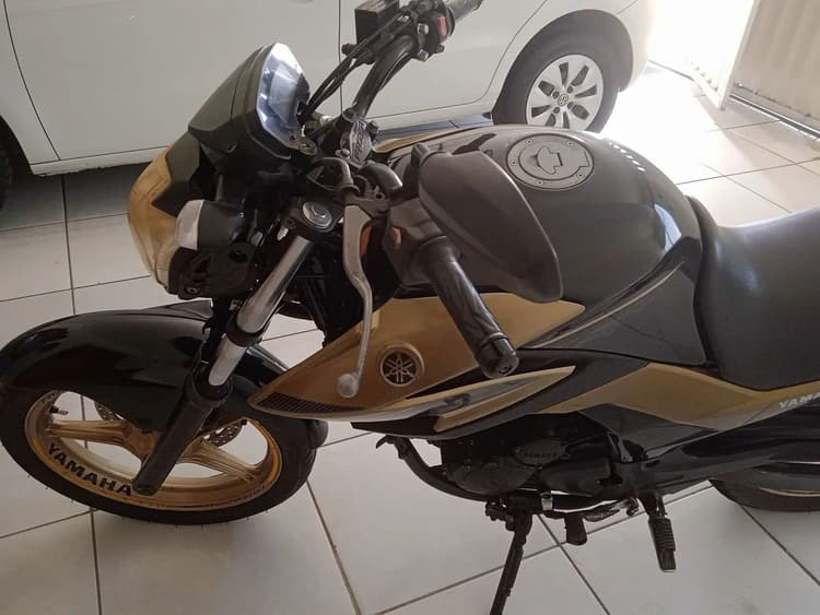 Moto nova