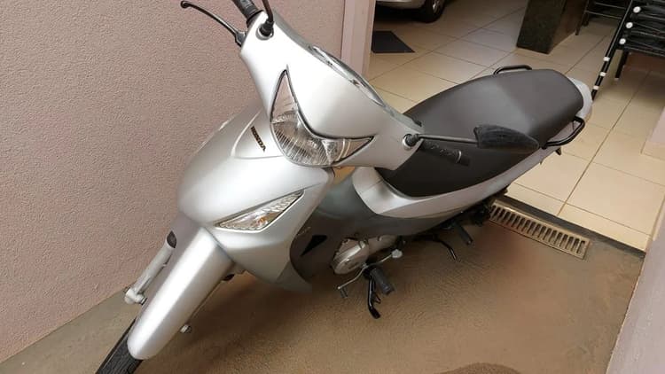 Vende-se 