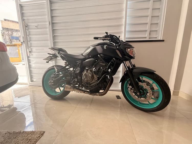 Mt07 2024 moto nova