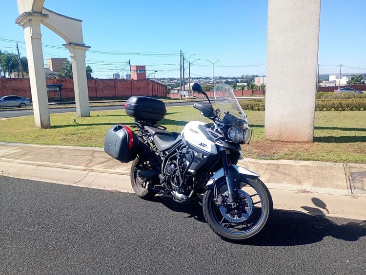 Triumph Tiger 800 XRX 
