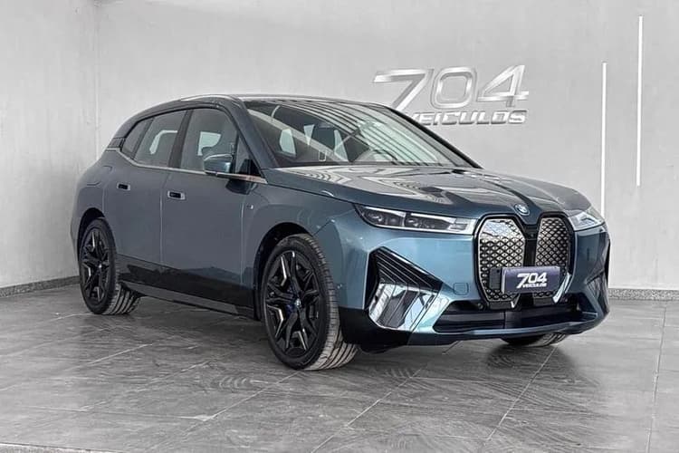 BMW IX M60 (elétrico) 2024