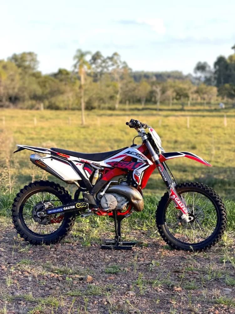 Moto de procedência!