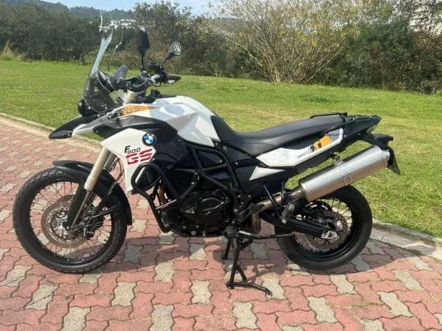 Vendo BMW GS 800.