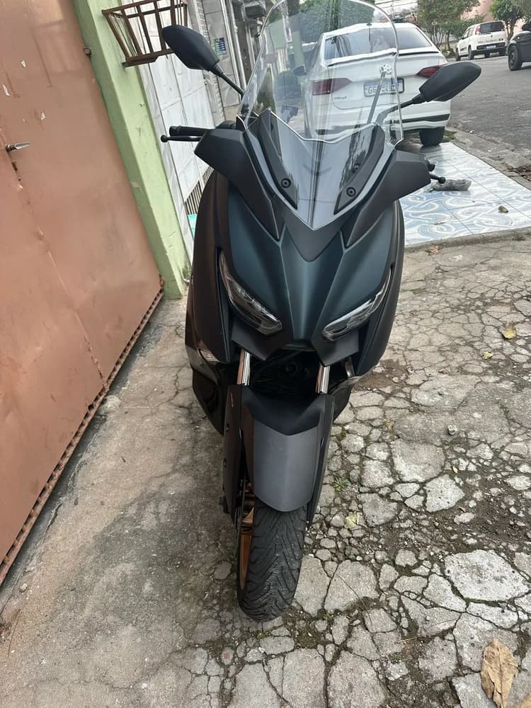 X-Max 250 2024
