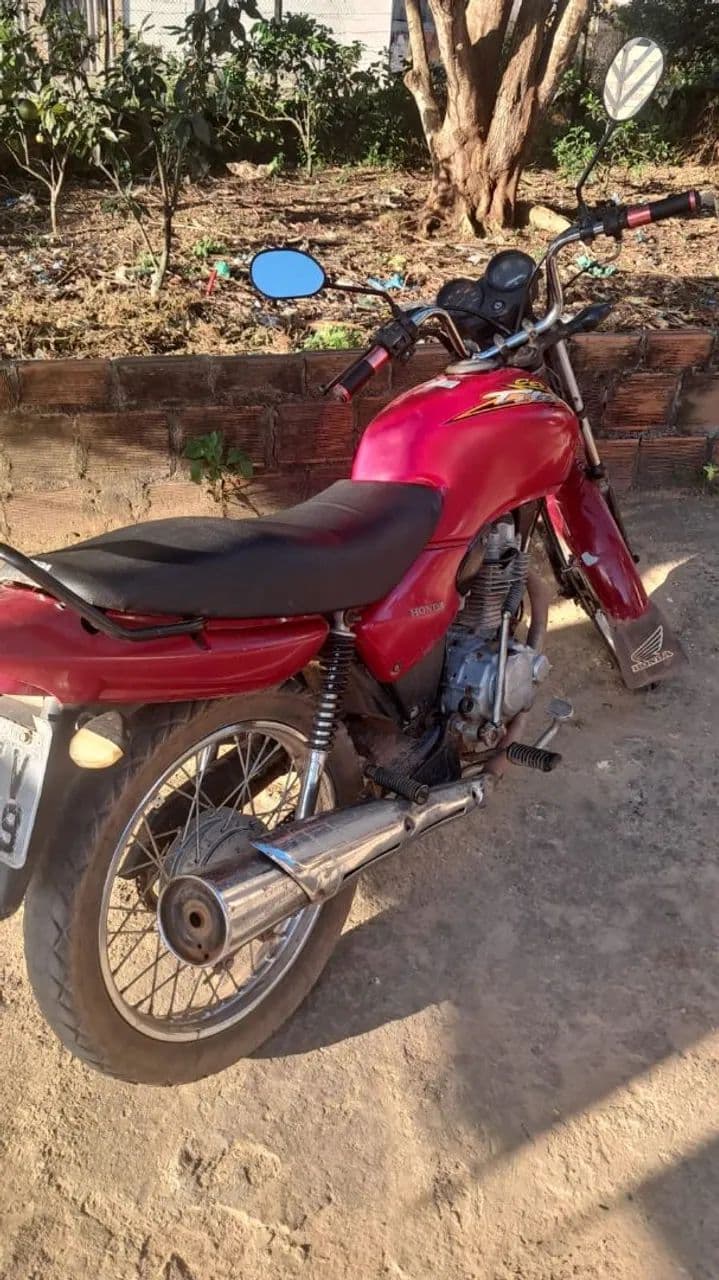 Titan 125 ano 2001
