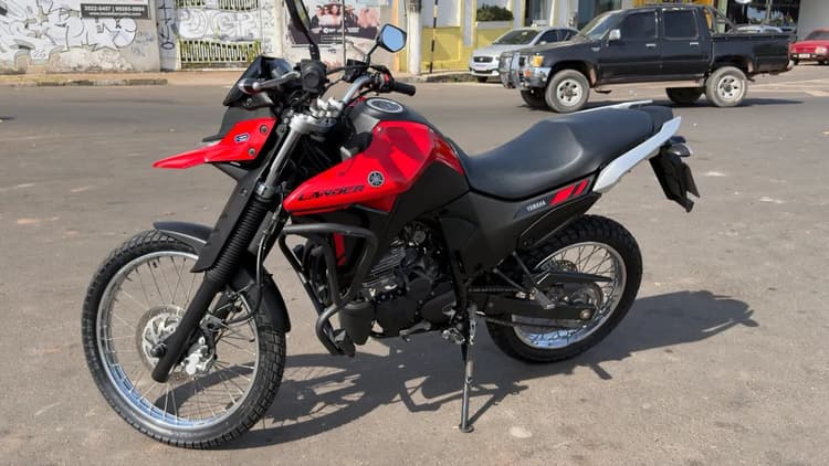 XTZ Lander 250 impecável 