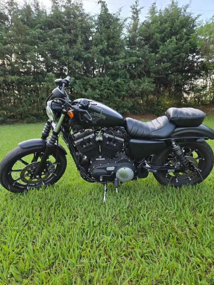 IRON  883 