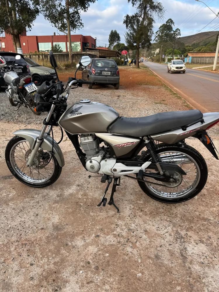 Titan 150 completa 
